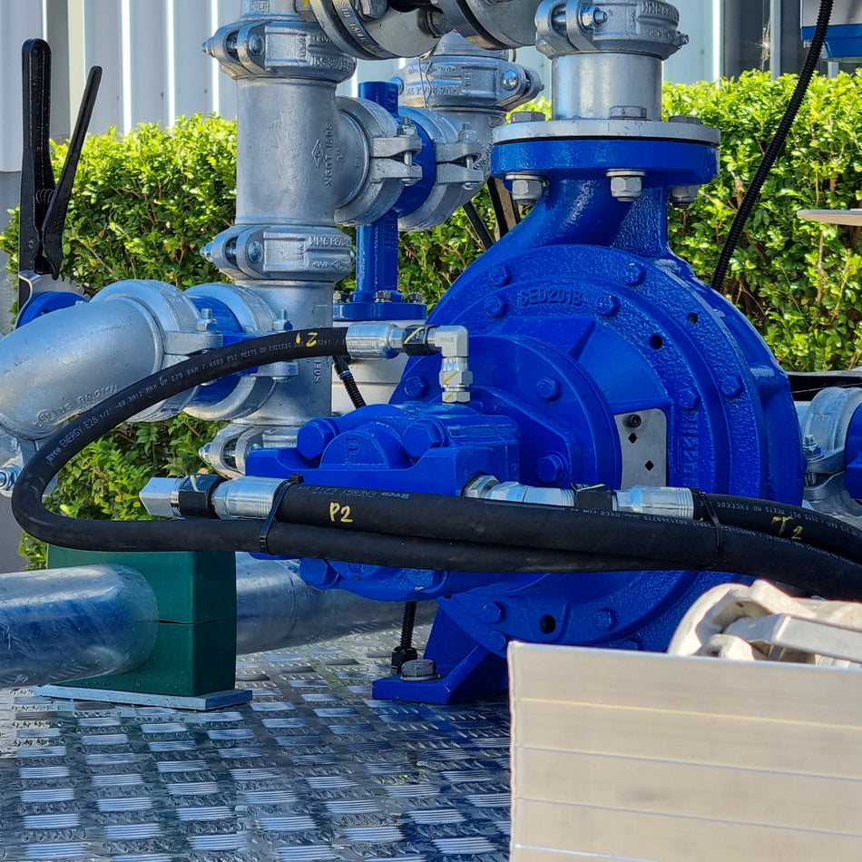 SOUTHERN CROSS CLOSED COUPLED HYDRAULIC DRIVEN WATER PUMP